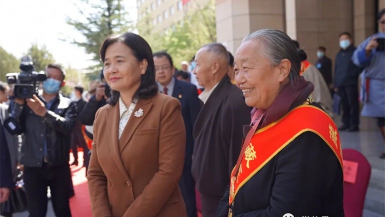 傳承精華，讓藏醫(yī)藥造福人民健康安全！